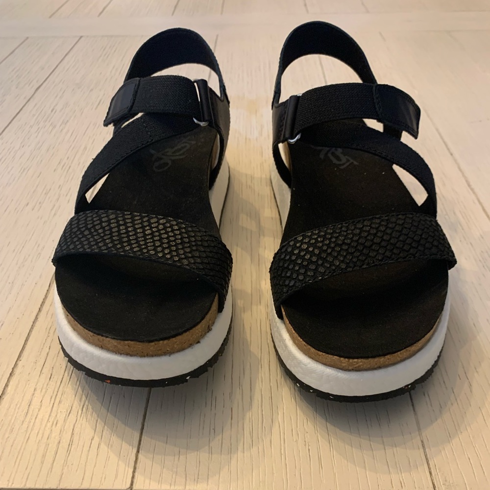 OTBT Sierra Sandals